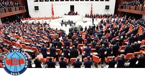TBMM’DE MEMURLAR İÇİN NELER KONUŞULUYOR?