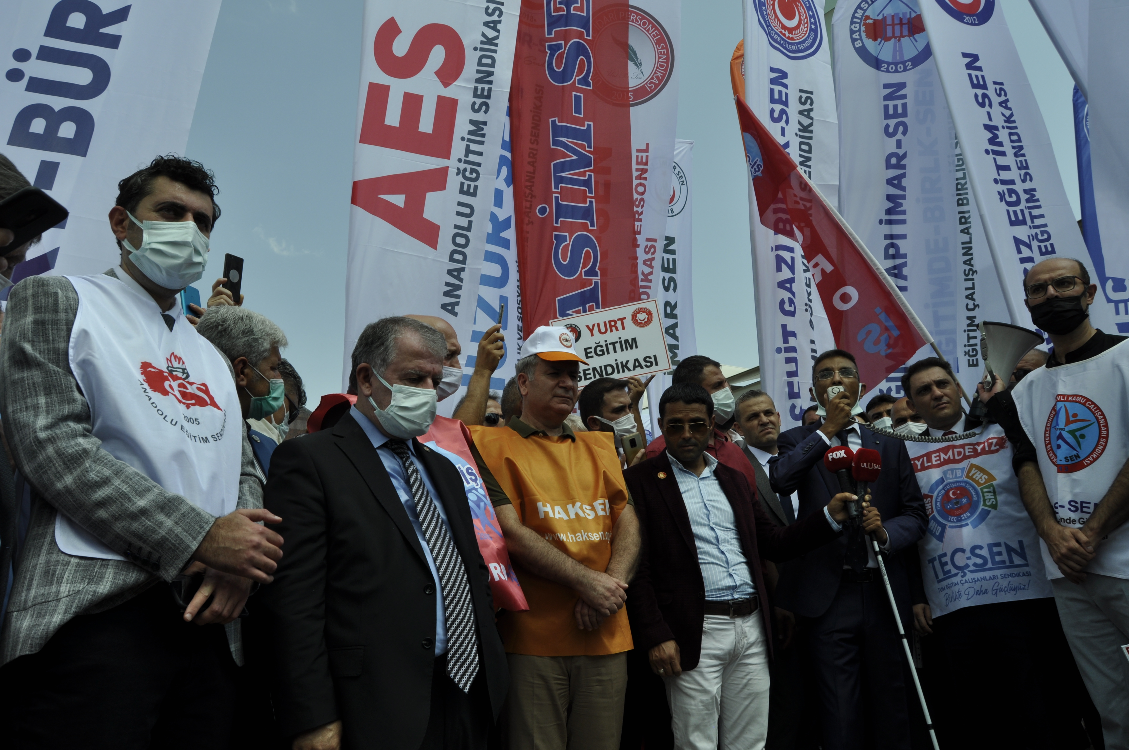 BAĞIMSIZ YAPI-İMAR SEN “KAMU SENDİKALARI PLATFORMU EYLEMİ”NDEYDİ.